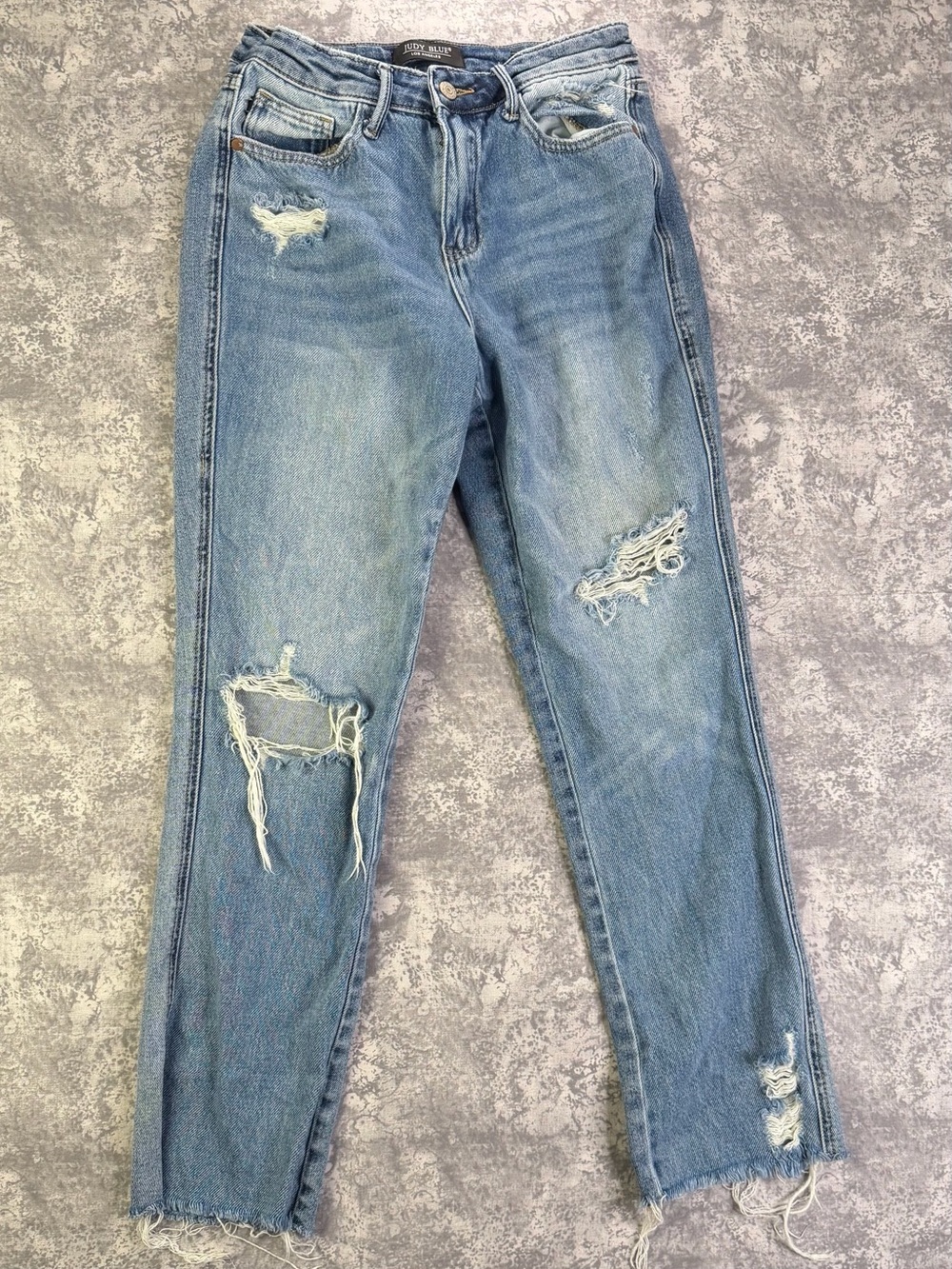 Judy Blue Classic Distressed Women's Jeans - Light Blue